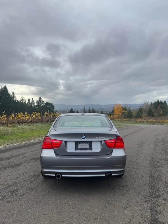 2010 BMW E90 335i Sedan - Image 3 of 13