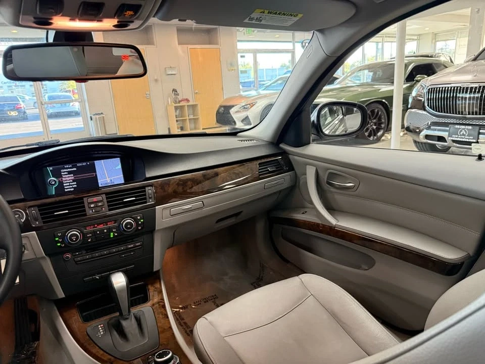 2010 BMW E91 3 Series Touring - Image 12 of 16