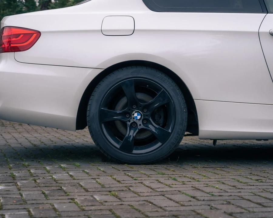 2010 BMW E92 3 Series Coupe - Image 14 of 30