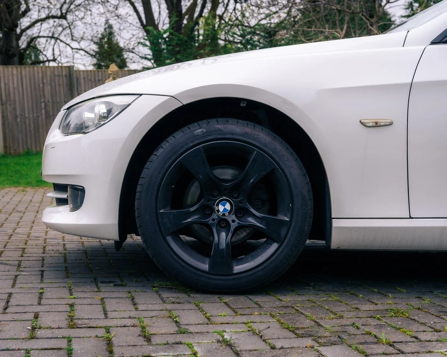 2010 BMW E92 3 Series Coupe - Image 13 of 30
