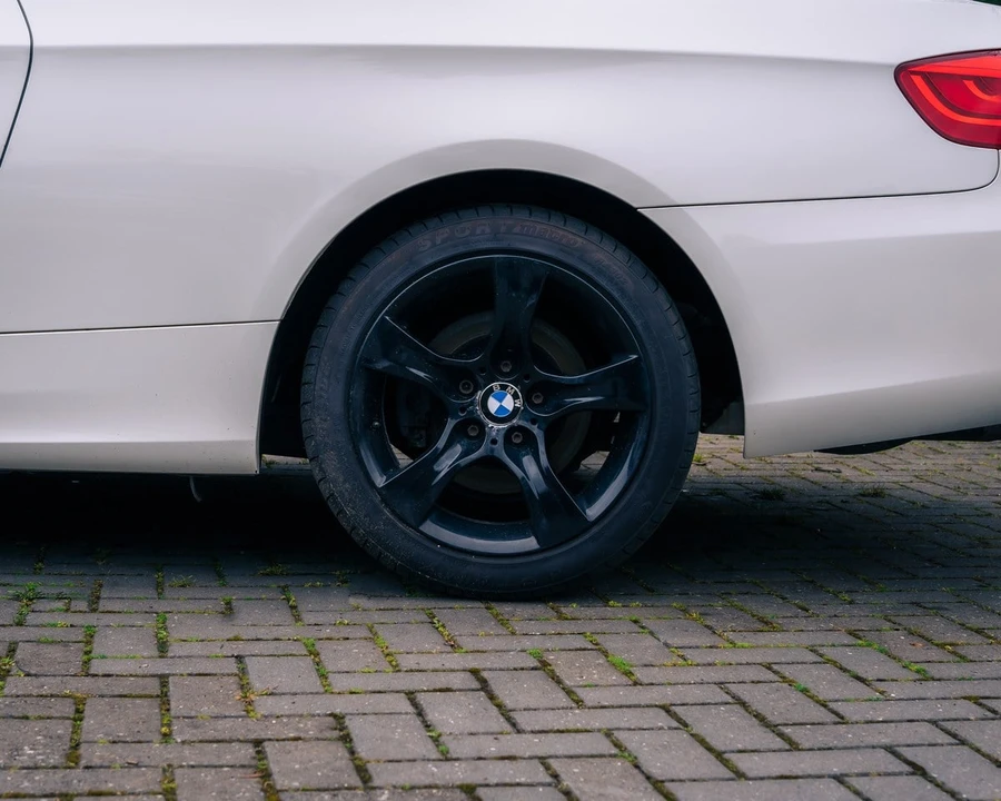 2010 BMW E92 3 Series Coupe - Image 15 of 30