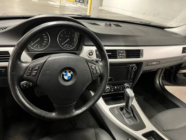 2010 BMW E90 3 Series Sedan - Image 10 of 16
