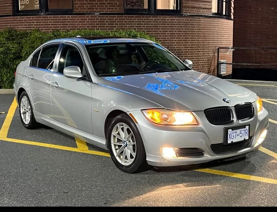 2010 BMW E90 3 Series Sedan - Image 4 of 7