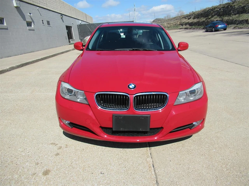 2010 BMW E90 3 Series Sedan - Image 2 of 18