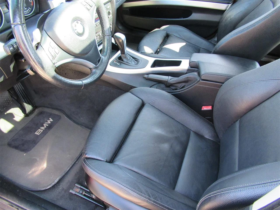 2010 BMW E90 3 Series Sedan - Image 13 of 18