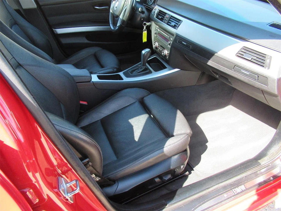 2010 BMW E90 3 Series Sedan - Image 16 of 18