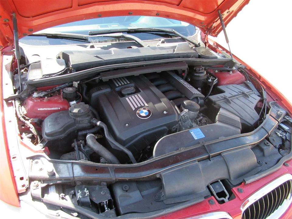 2010 BMW E90 3 Series Sedan - Image 17 of 18