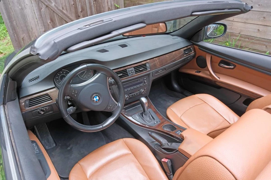 2010 BMW E93 3 Series Convertible - Image 8 of 12