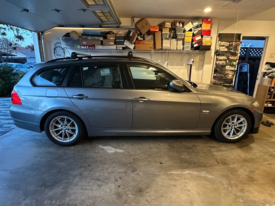 2010 BMW E91 3 Series Touring - Image 2 of 4