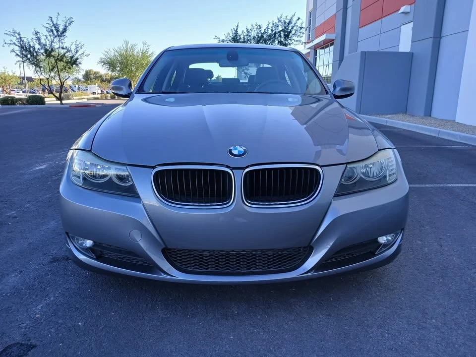 2010 BMW E90 3 Series Sedan - Image 2 of 13