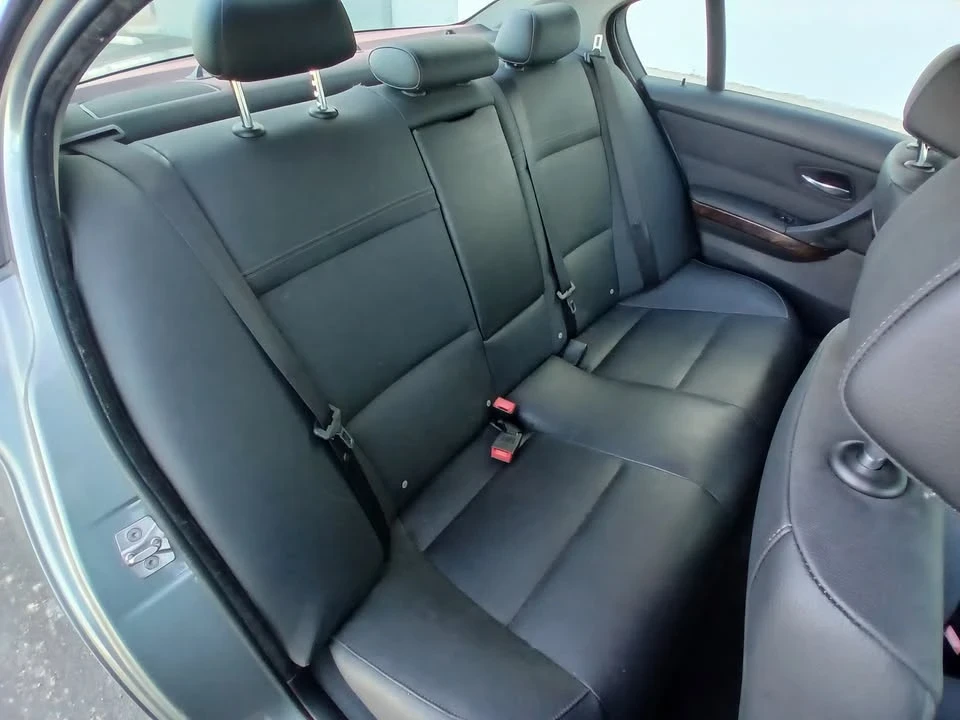 2010 BMW E90 3 Series Sedan - Image 12 of 13
