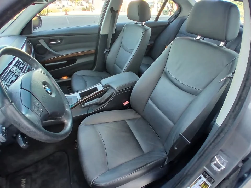 2010 BMW E90 3 Series Sedan - Image 9 of 13