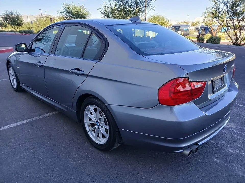2010 BMW E90 3 Series Sedan - Image 6 of 13
