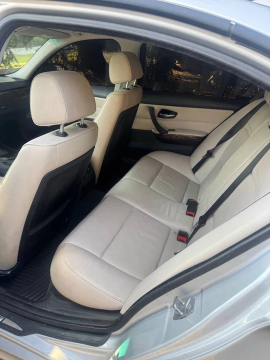 2010 BMW E90 3 Series Sedan - Image 2 of 7