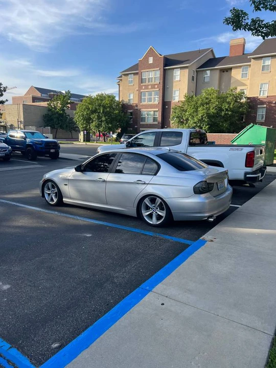 2010 BMW E90 3 Series Sedan - Image 7 of 7