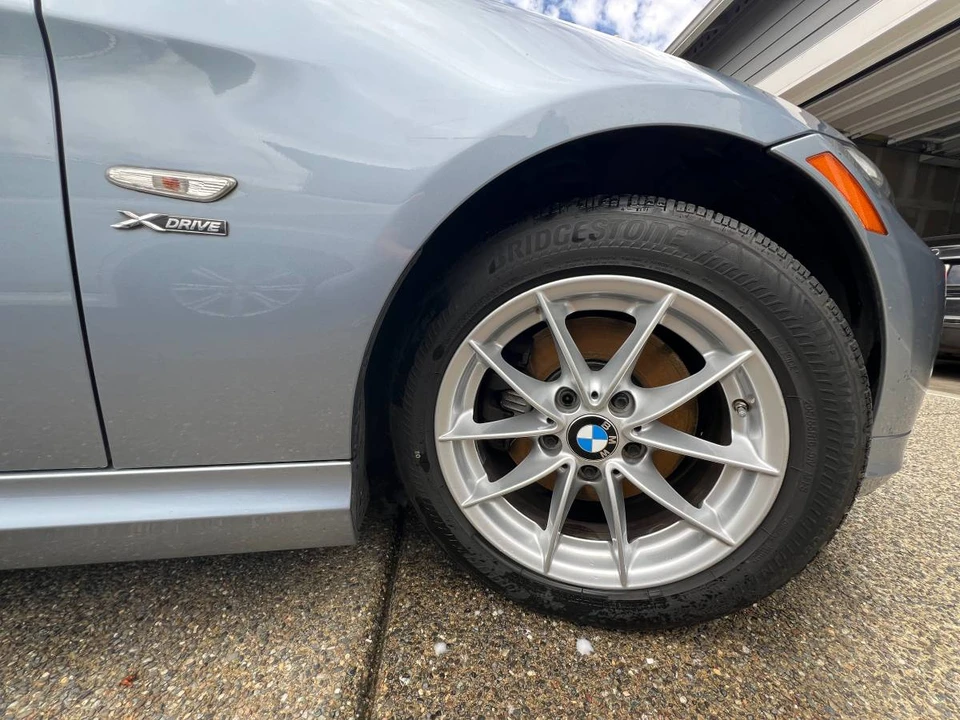 2010 BMW E90 3 Series Sedan - Image 3 of 15