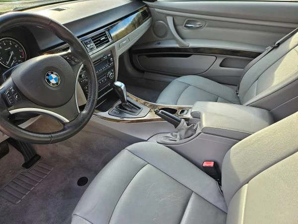 2010 BMW E93 3 Series Convertible - Image 8 of 11