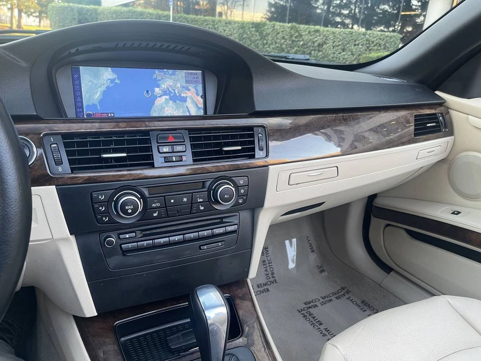 2010 BMW E93 3 Series Convertible - Image 19 of 24