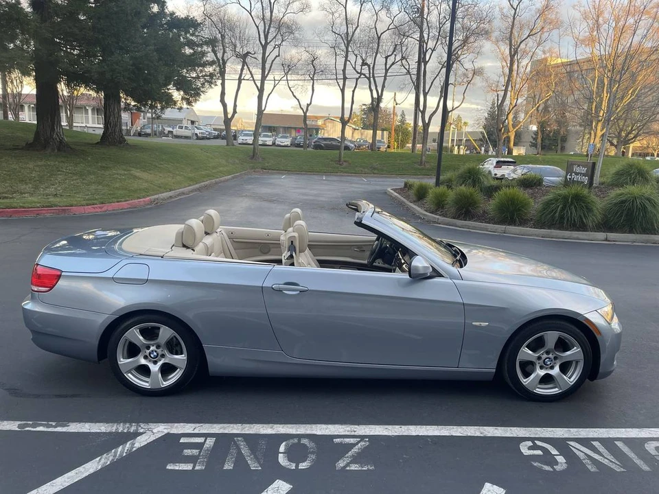 2010 BMW E93 3 Series Convertible - Image 8 of 24