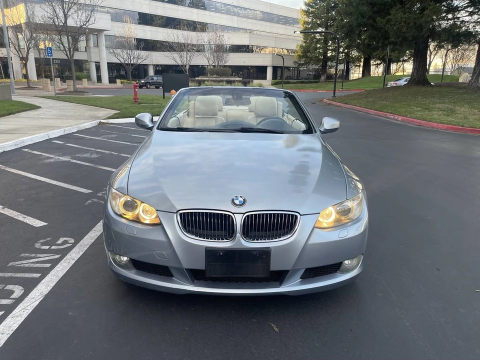 2010 BMW E93 3 Series Convertible - Image 2 of 24