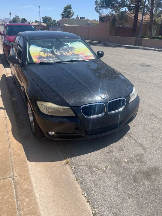 2010 BMW E90 3 Series Sedan - Image 3 of 10