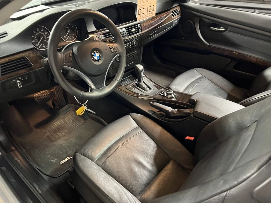 2010 BMW E90 3 Series Sedan - Image 4 of 5