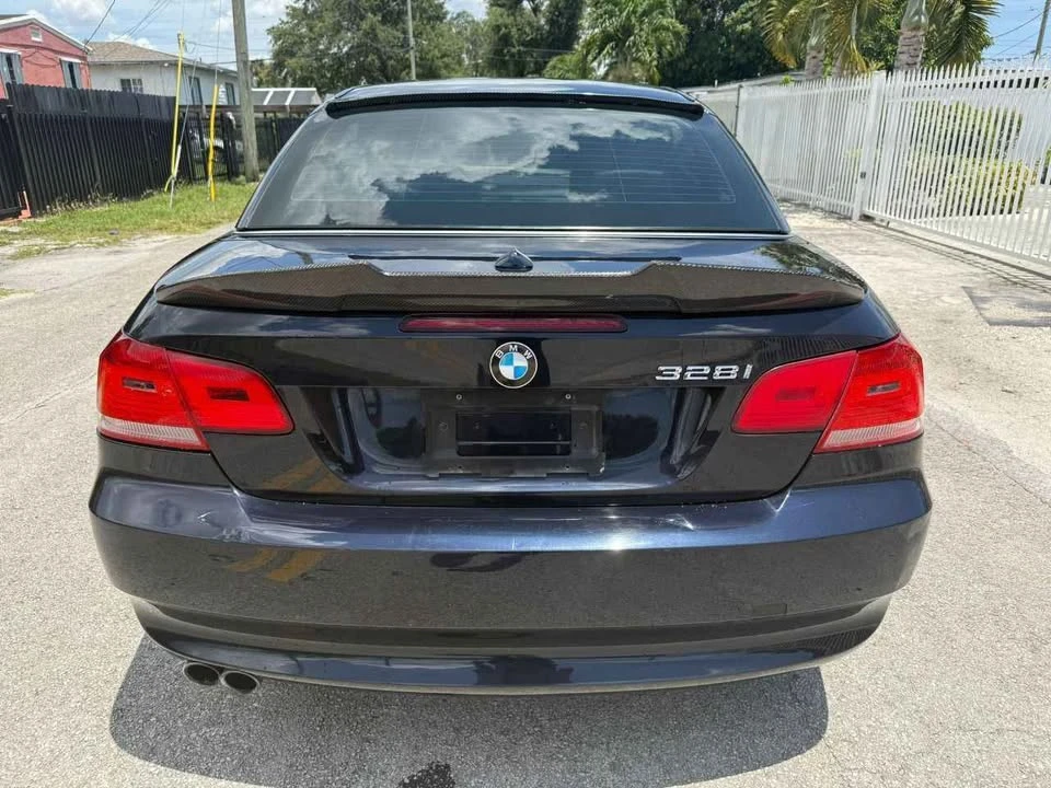 2010 BMW E90 3 Series Sedan - Image 4 of 8