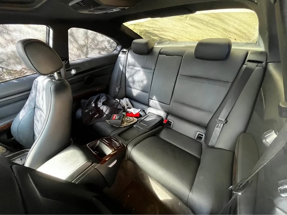 2010 BMW E90 3 Series Sedan - Image 4 of 5