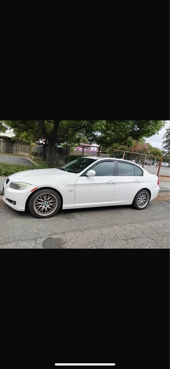 2010 BMW E90 3 Series Sedan - Image 10 of 10