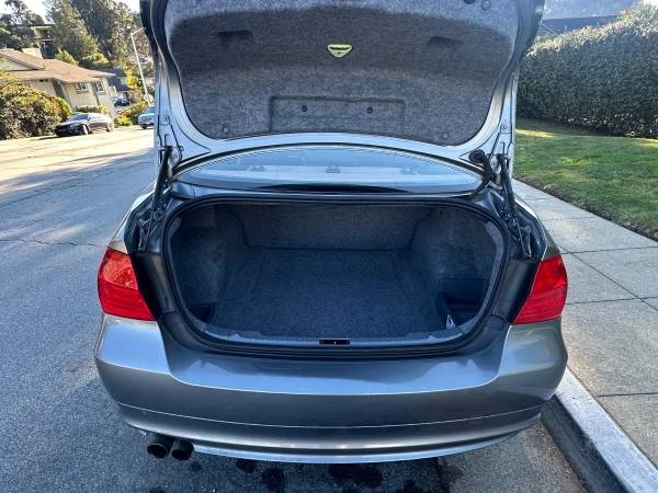 2010 BMW E90 3 Series Sedan - Image 7 of 11