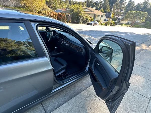 2010 BMW E90 3 Series Sedan - Image 10 of 11