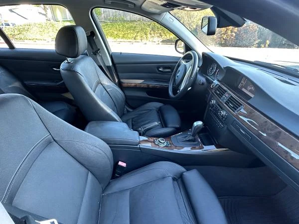 2010 BMW E90 3 Series Sedan - Image 9 of 11