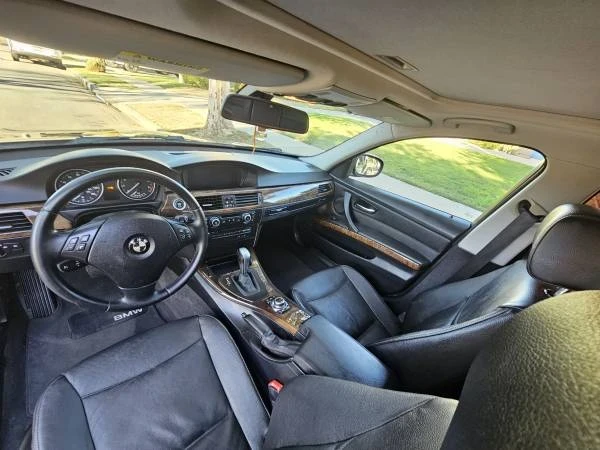2010 BMW E90 3 Series Sedan - Image 13 of 21