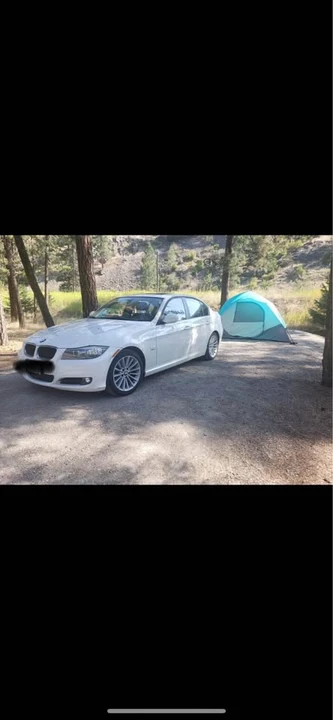 2010 BMW E90 3 Series Sedan - Image 3 of 4