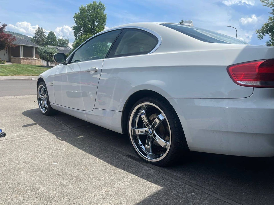 2010 BMW E92 3 Series Coupe - Image 3 of 3