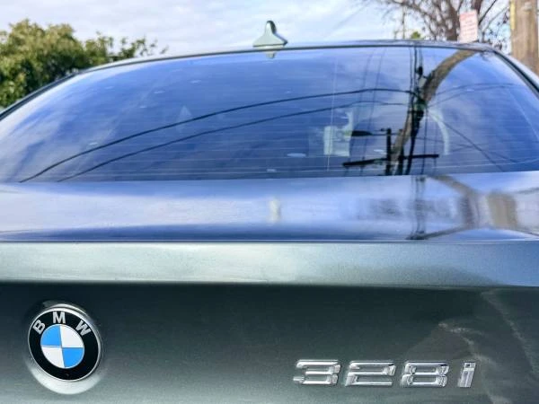 2010 BMW E90 3 Series Sedan - Image 7 of 13