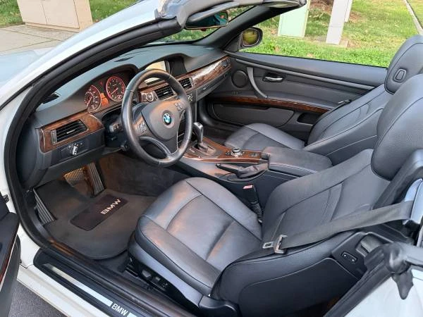 2009 BMW E93 3 Series Convertible - Image 11 of 21