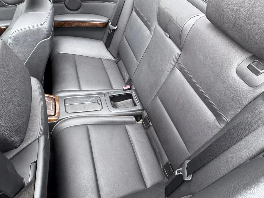 2010 BMW E93 3 Series Convertible - Image 10 of 13
