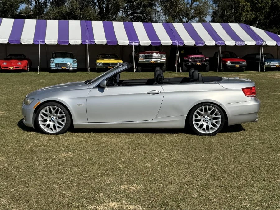 2010 BMW E93 3 Series Convertible - Image 2 of 11