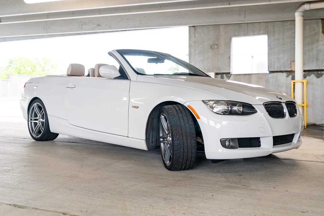 2010 BMW E93 3 Series Convertible - Image 11 of 31