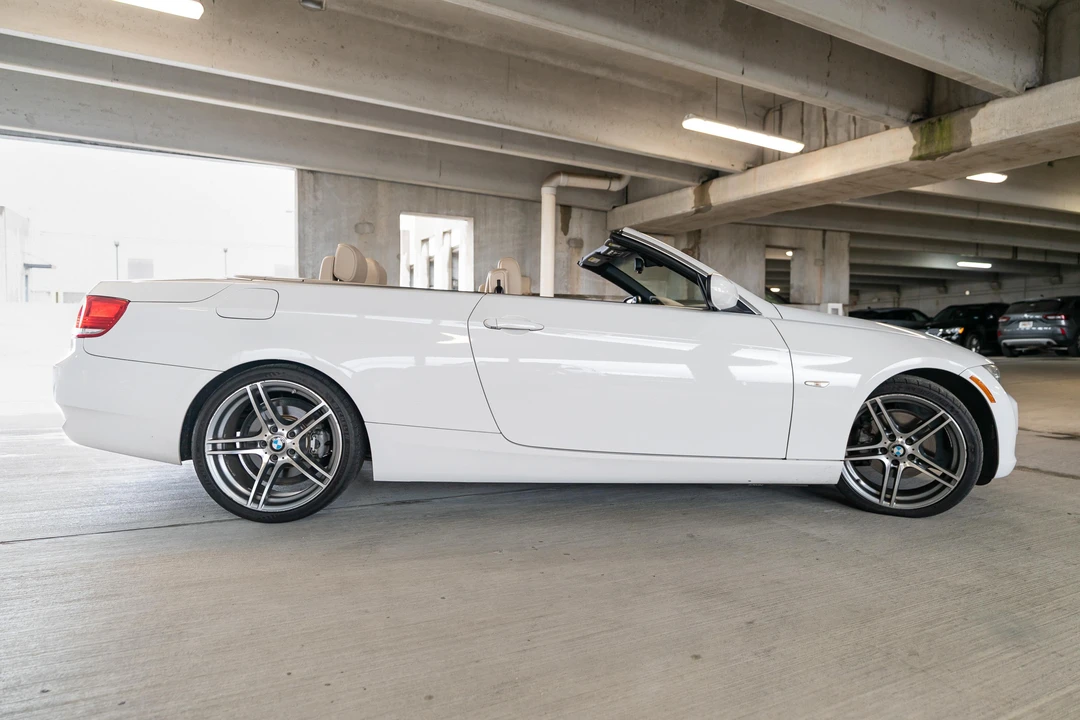 2010 BMW E93 3 Series Convertible - Image 10 of 31
