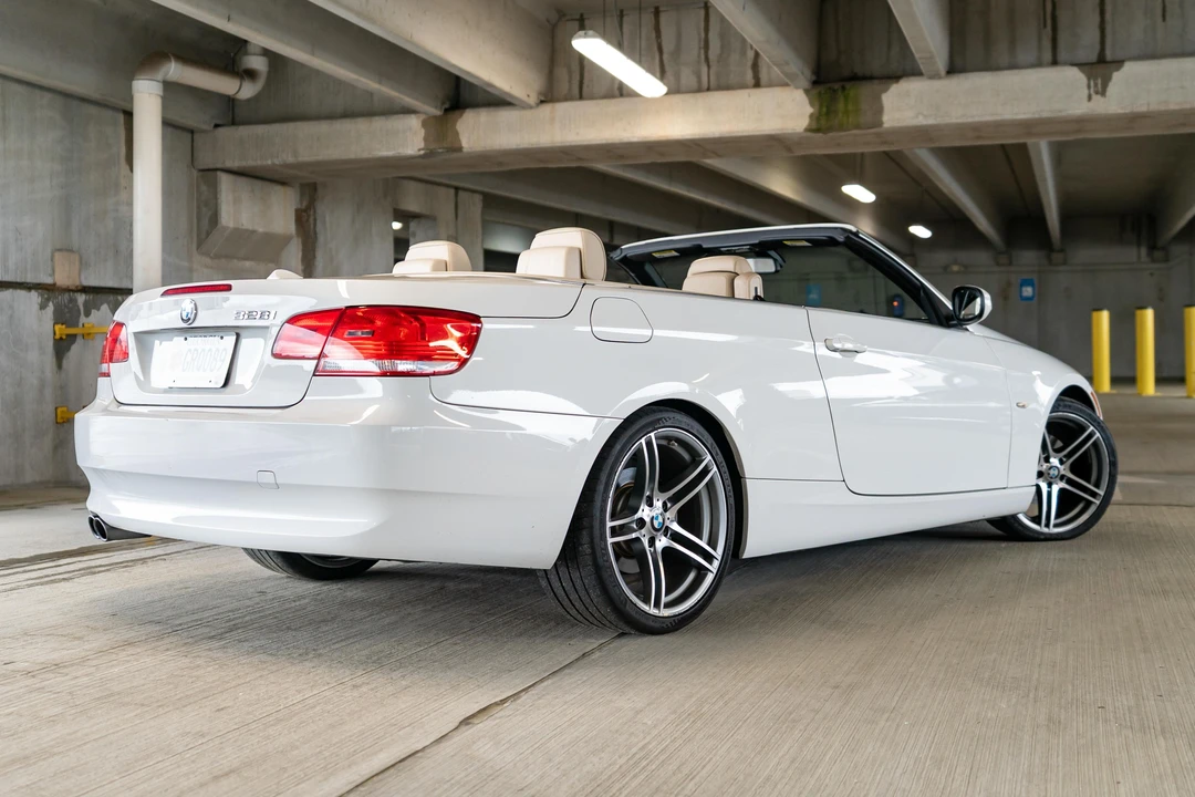 2010 BMW E93 3 Series Convertible - Image 9 of 31