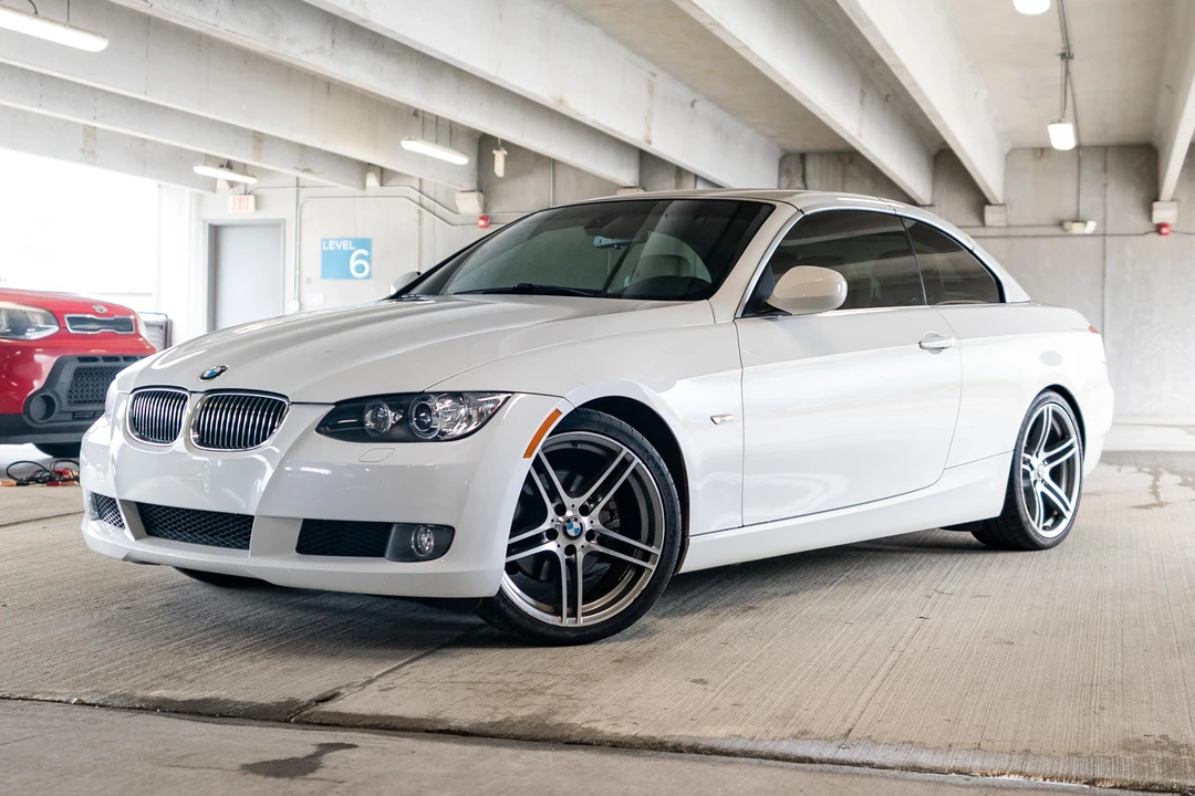 2010 BMW E93 3 Series Convertible - Image 14 of 31