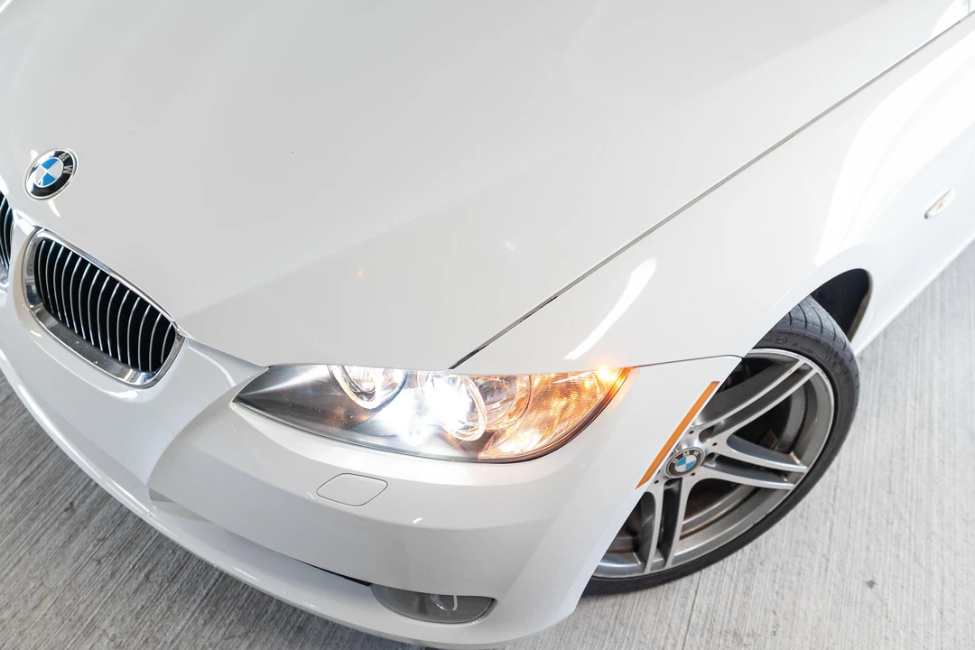 2010 BMW E93 3 Series Convertible - Image 23 of 31