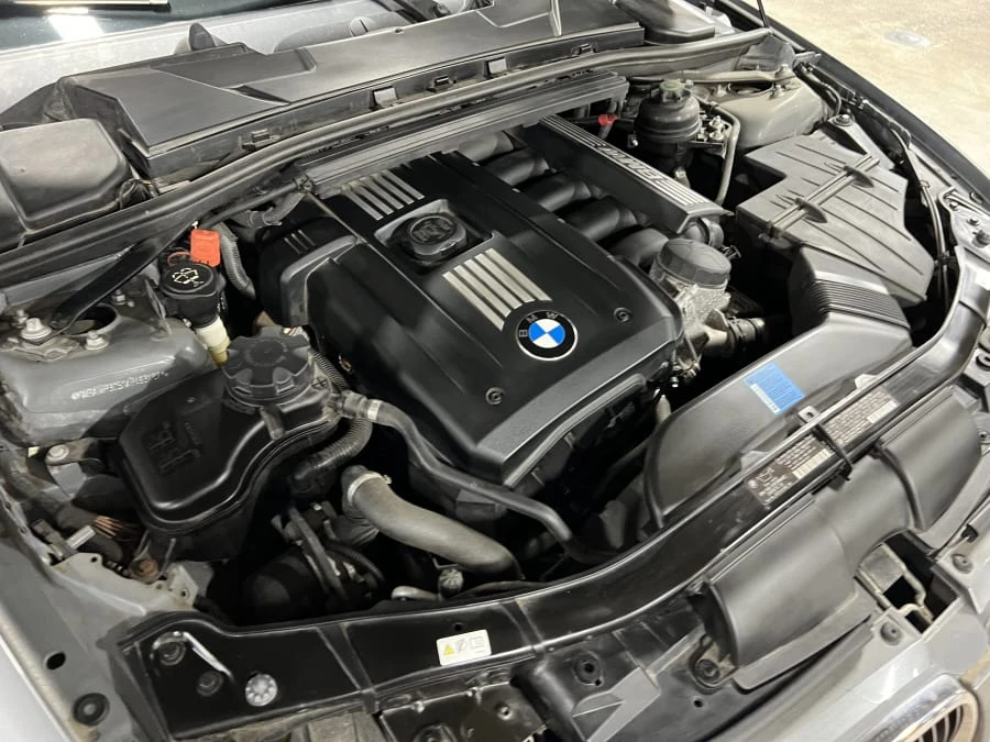 2010 BMW E93 3 Series Convertible - Image 8 of 8