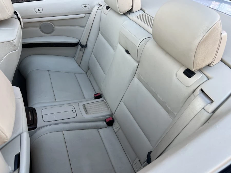 2010 BMW E93 3 Series Convertible - Image 8 of 11