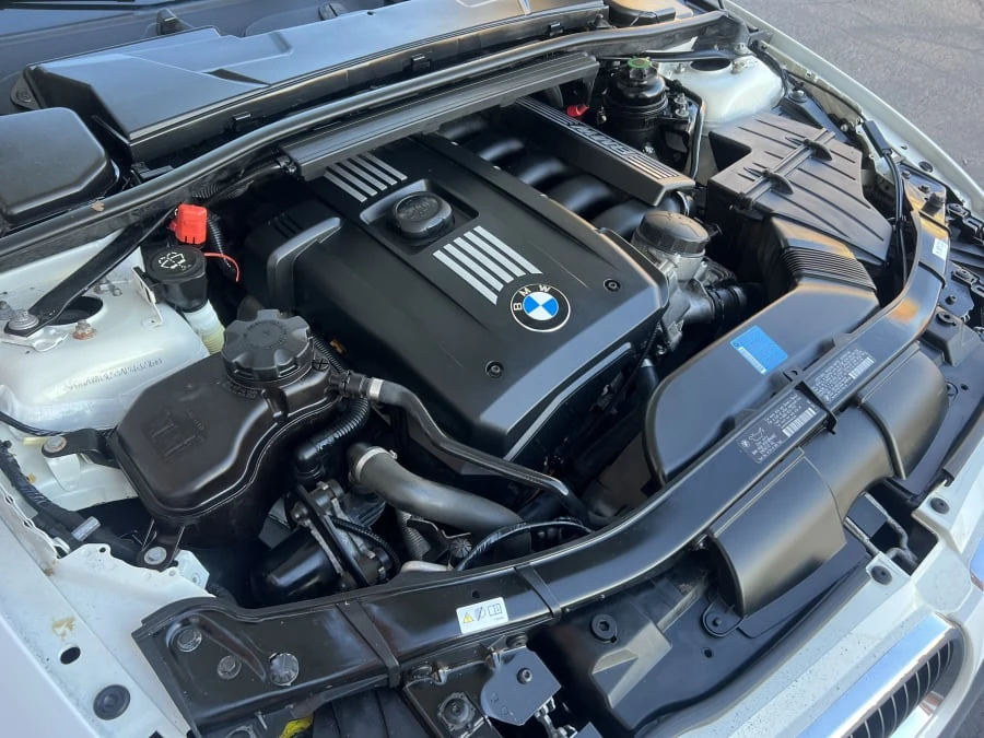 2010 BMW E93 3 Series Convertible - Image 11 of 11
