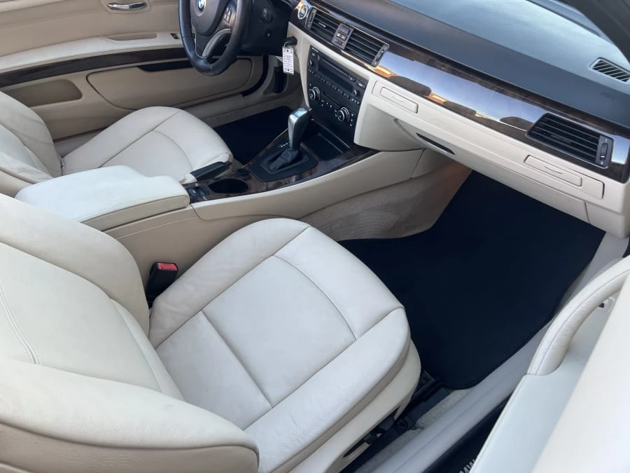 2010 BMW E93 3 Series Convertible - Image 9 of 11