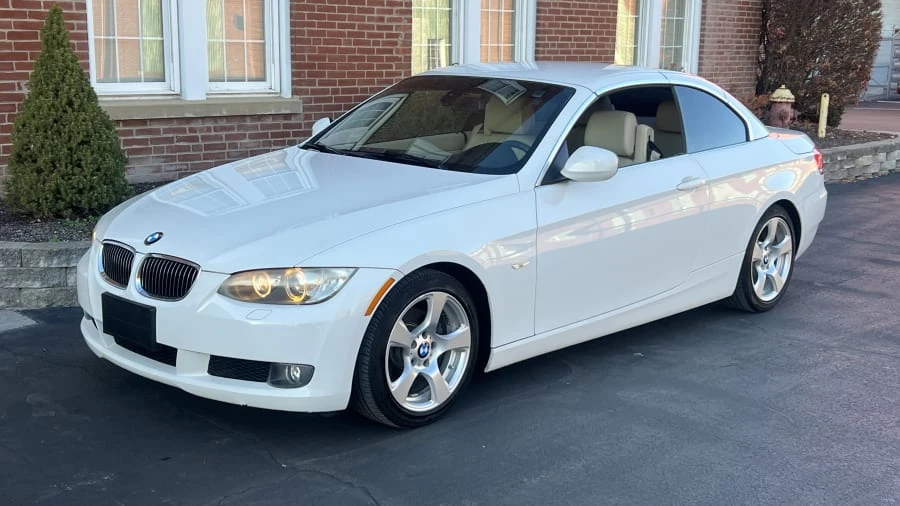 2010 BMW E93 3 Series Convertible - Image 4 of 11