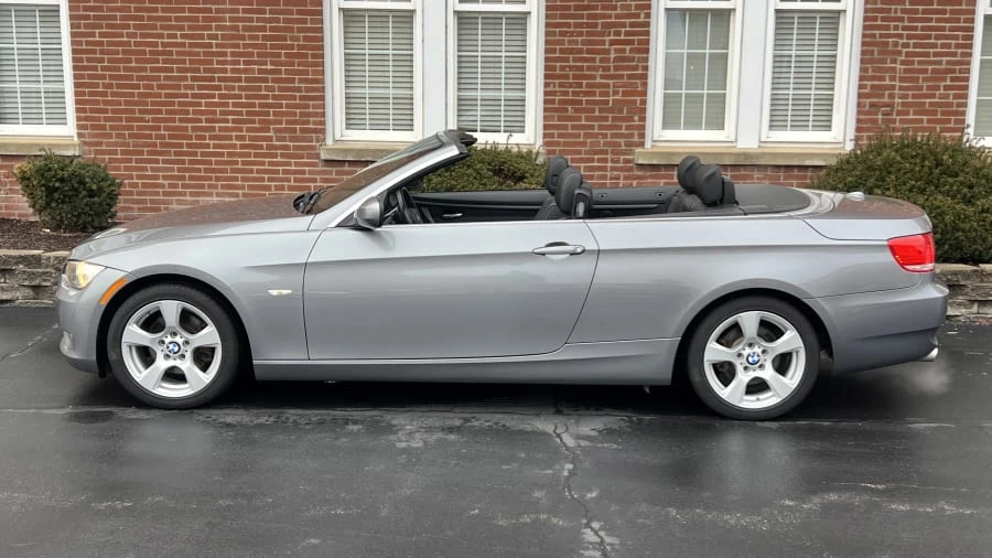 2010 BMW E93 3 Series Convertible - Image 2 of 10